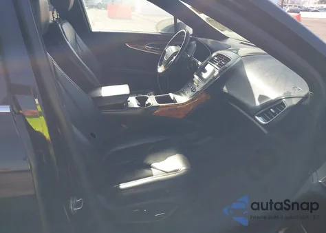 2019 Lincoln Nautilus Select z USA, uszkodzony, nr VIN 2LMPJ6K90KBL15151